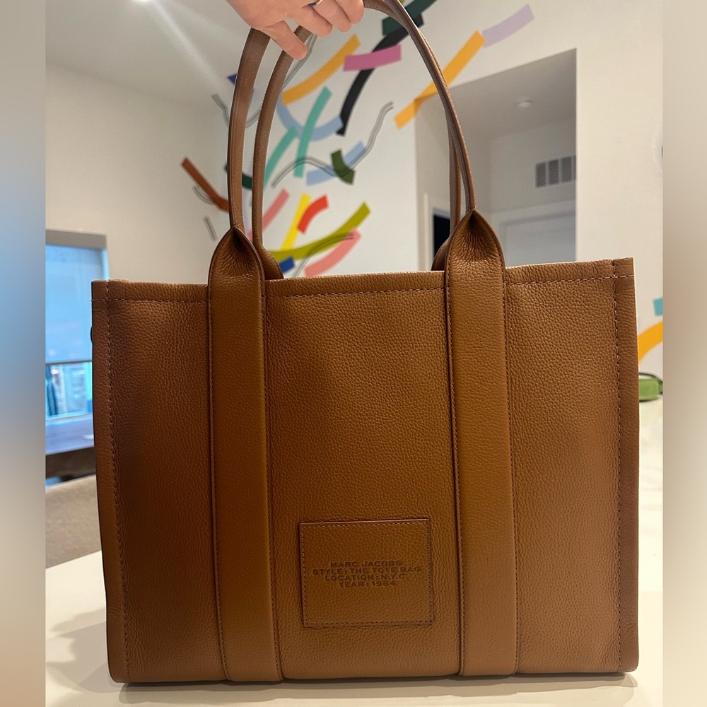 Marc Jacobs The Tote Bag Brown Leather Tote - Picture 7 of 10